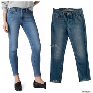 Levi’s 711 Skinny Hand Cropped Raw Hem